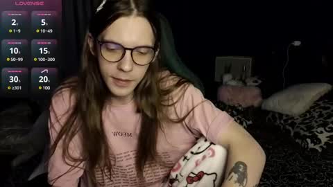 loveless boy online show from February 19, 11:57 pm