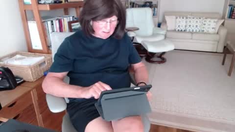 Deanne online show from July 22, 9:13 am