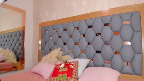 Madison madi online show from December 16, 3:30 am