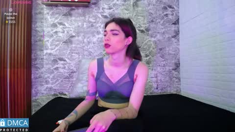 maevekuro online show from September 22, 3:01 am