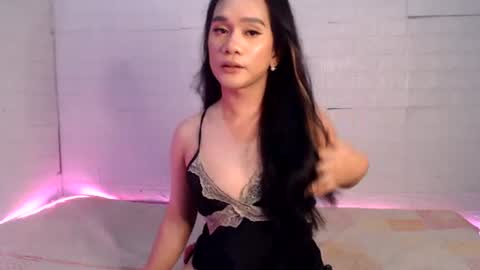 yourdreamgirl  MARIE  online show from July 1, 4:40 pm