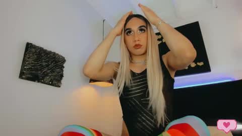 maxi_g_fem online show from December 24, 4:19 pm