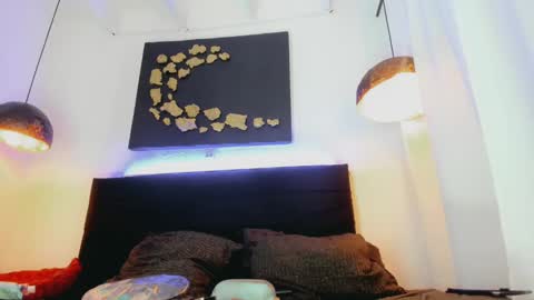 maxi_g_fem online show from January 3, 8:43 pm