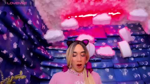 maxi_g_fem online show from January 10, 10:25 pm