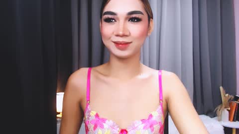 maxie greyson online show from December 9, 9:28 am