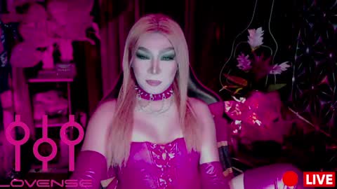 THE QUEEN ALPHA   Queen Medusa Prey online show from March 1, 12:39 am