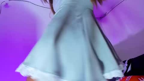 megan_7777 online show from December 7, 7:49 pm