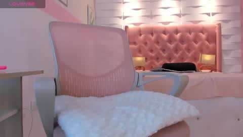 Snapshot of mhellissaw chatting on January 11, 5:52 am melissa online show from January 11, 5:52 am