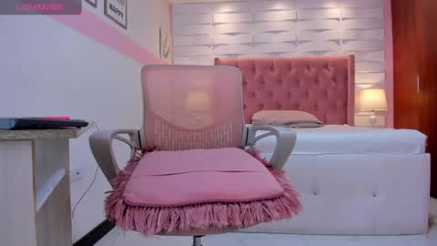 Snapshot of mhellissaw chatting on October 8, 1:12 pm melissa online show from October 8, 1:12 pm
