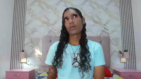 Mia Hiills online show from June 23, 12:46 pm