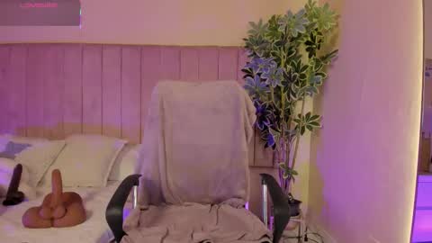 mia_mtnz02 online show from November 26, 12:24 am