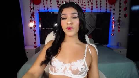 Mia online show from February 9, 2:06 am