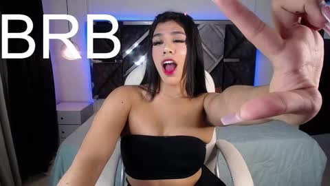 Mia online show from February 11, 2:03 am