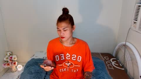 mia online show from January 7, 8:10 pm