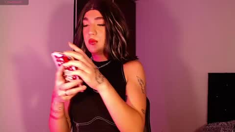 ZARA BLARE online show from January 12, 11:15 pm