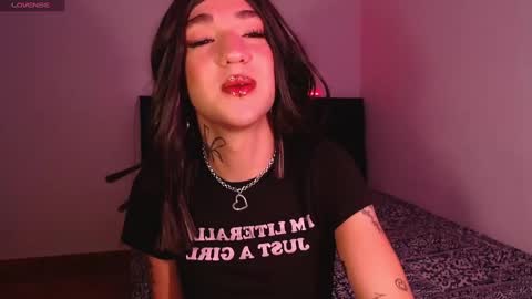 ZARA BLARE online show from January 15, 10:35 pm