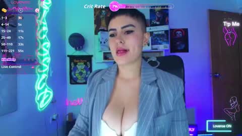 Im girl my name is Johana  online show from November 6, 10:10 pm