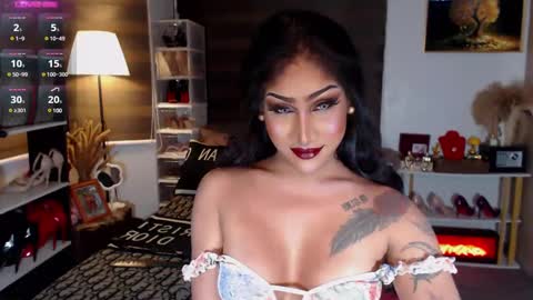 BrittanyGaile online show from February 17, 4:53 am