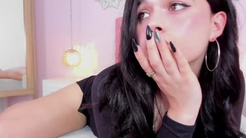 Miss Thang  online show from December 13, 11:55 am