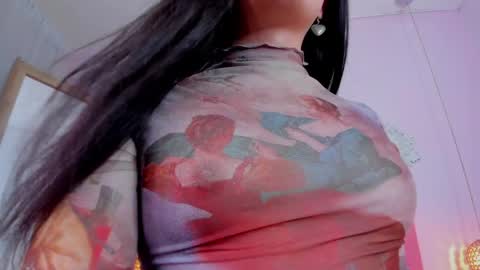 Miss Thang  online show from December 15, 12:38 pm