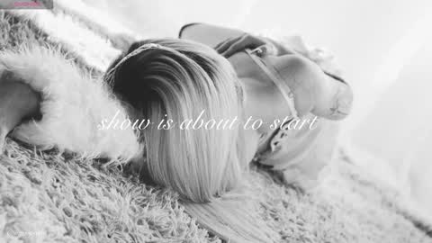 Chloe freelance model Please your thumbs up are important  online show from March 21, 1:29 am