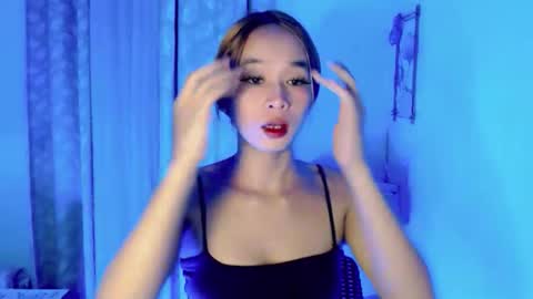 missfantasia online show from March 5, 9:36 am