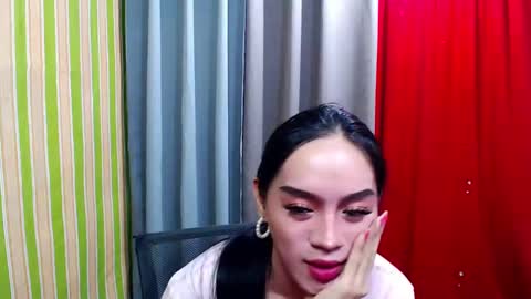 Missflawless699   --              online show from December 5, 2:37 am