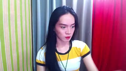 Missflawless699   --              online show from January 3, 4:27 pm