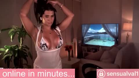 Snapshot of missvalery_1 chatting on October 20, 8:12 pm OF online show from October 20, 8:12 pm