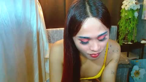 SweetViolet online show from December 11, 3:15 pm