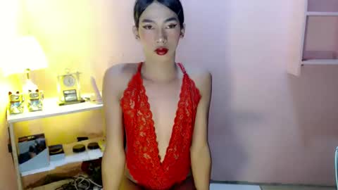 Mocha Locca  online show from December 28, 6:50 pm