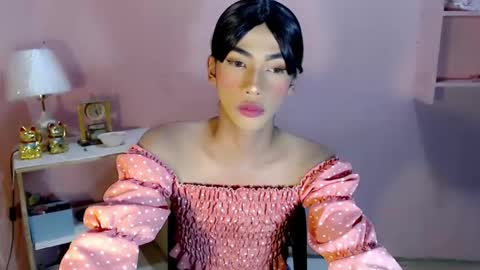 Mocha Locca  online show from January 4, 9:20 pm