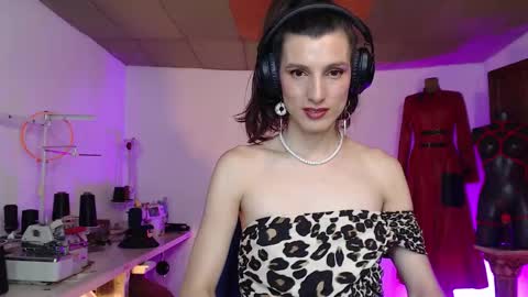 moira_hot online show from September 11, 9:23 pm
