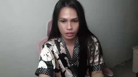 Snapshot of momi_khem019 chatting on January 26, 4:09 pm MOMIKHEM online show from January 26, 4:09 pm