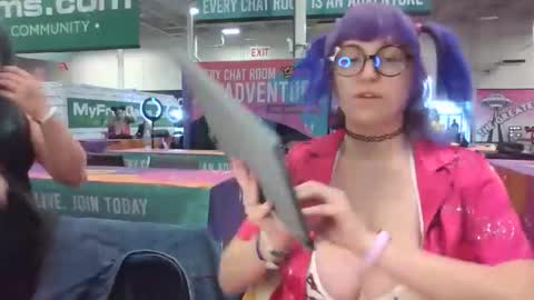 Myrtle Faust online show from December 7, 7:16 pm