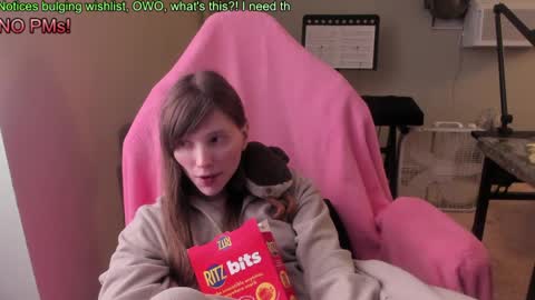 Natalie Marlo online show from April 6, 10:04 am