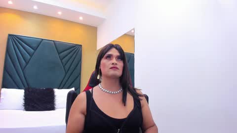 nahomidiore online show from October 7, 7:26 pm