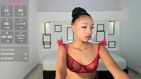 Namoi Smith online show from January 5, 3:53 am