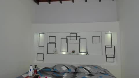 Namoi Smith online show from February 14, 4:47 am