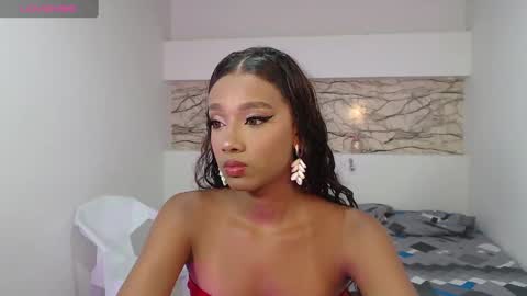 Namoi Smith online show from March 9, 4:38 am