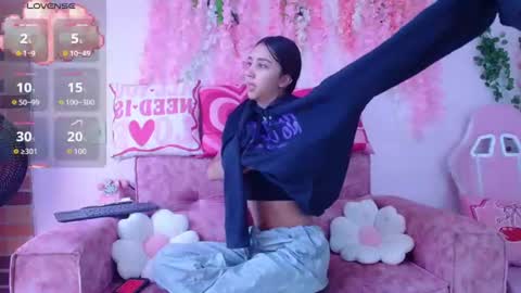 naomi_femme online show from July 13, 11:57 am