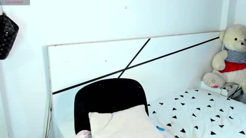 Snapshot of natalia_cb chatting on February 7, 4:14 pm Natalia  online show from February 7, 4:14 pm