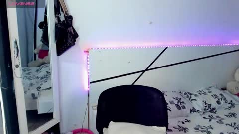 Snapshot of natalia_cb chatting on September 25, 8:38 pm Natalia  online show from September 25, 8:38 pm