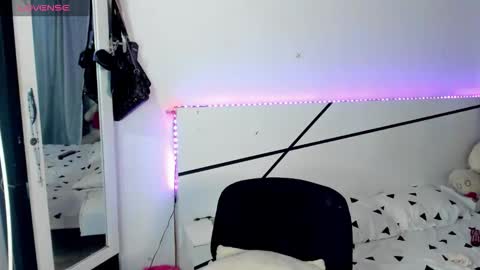 Snapshot of natalia_cb chatting on September 29, 10:37 am Natalia  online show from September 29, 10:37 am