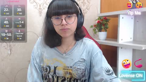 N A T A L Y online show from December 11, 12:20 pm