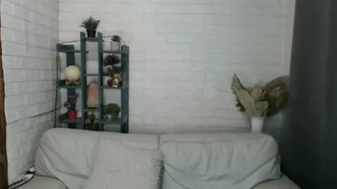 naughty_ashleyxx online show from January 23, 9:08 am