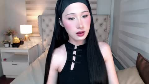 naughty_ashleyxx online show from July 6, 10:12 pm