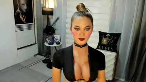 MISS IVANA online show from January 18, 2:18 am