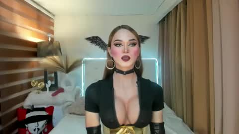 MISS IVANA online show from January 19, 2:15 am