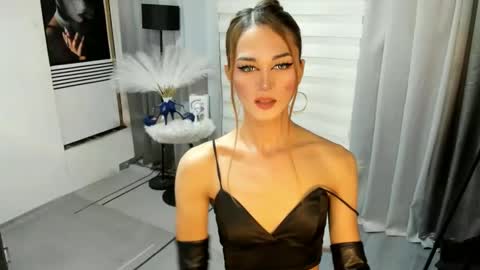 MISS IVANA online show from February 22, 1:11 am